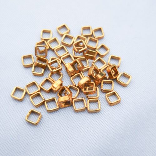 Anillos cuadrados de latón 2,5x2,5mm. Amati 4004/25 (50 unidades)